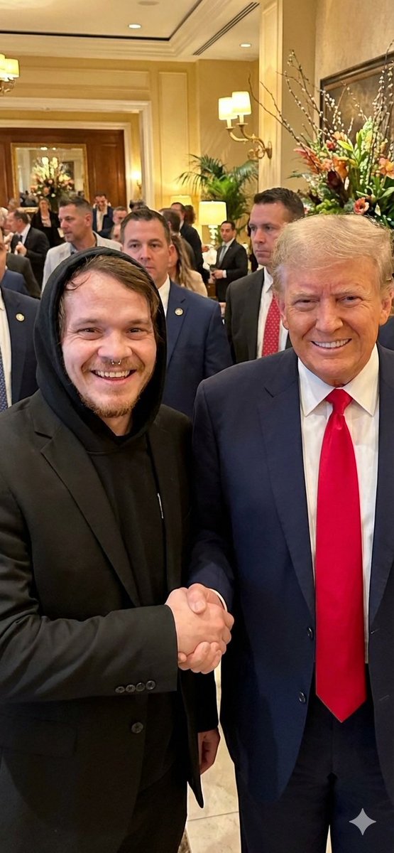 Guess who just bought 12,899,896.80 $WRT 🤑🤑🤑

Sooo looking forward to the future of this token and what it means and stands for. I support 100%