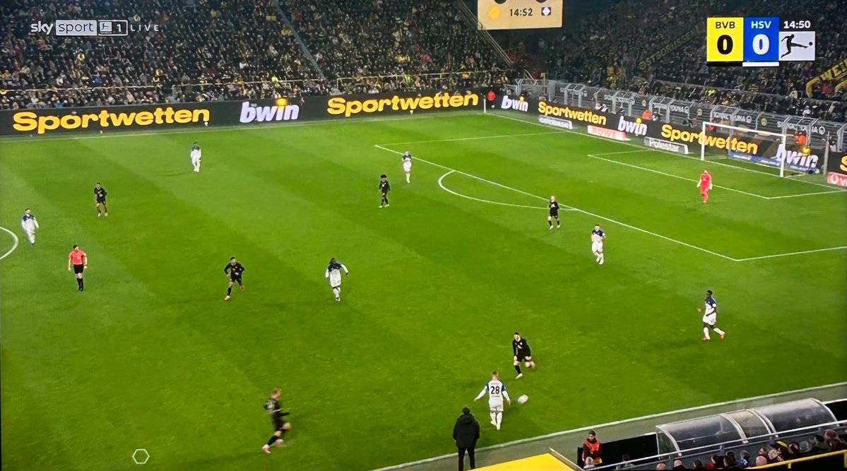 artsy_ft tweet media