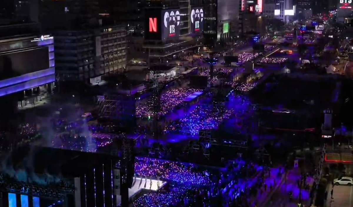 About Music tweet media