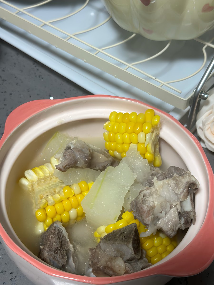 她一定坏坏的 tweet media