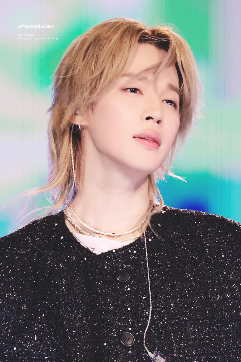 myloverjimin's tweet photo. 260321 광화문 HQ #지민 #JIMIN #ジミン
@BTS_twt 세상에서 제일 멋있는 내 왕자님💛 https://t.co/0UyZtiuM1i