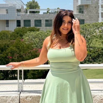 ISpotRetards's tweet photo. @nazzobetweeting You need Ozempic in your life. https://t.co/5qTJsBP5kG