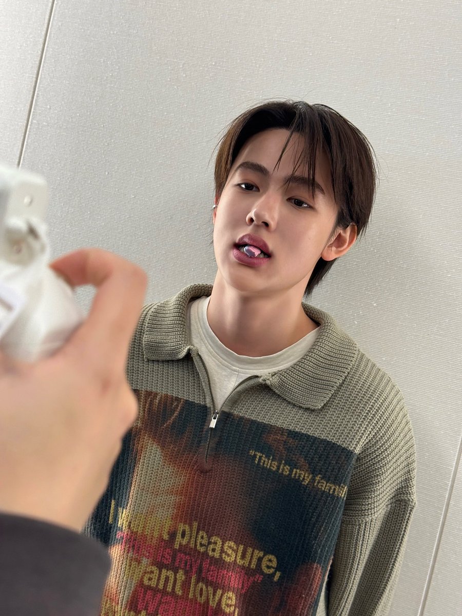 seonghyeon pics tweet media