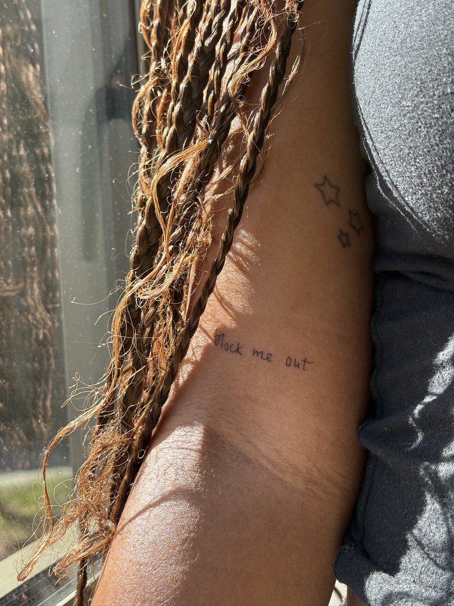 brook ౨ৎ tweet media