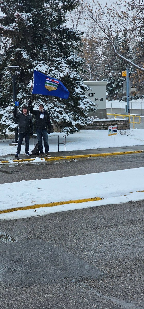 Lisa Crooks tweet media