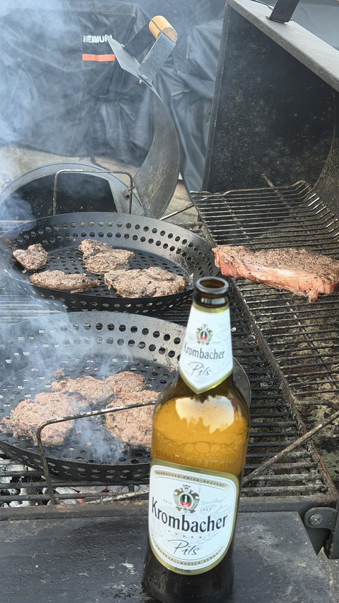 Mister Milo tweet media