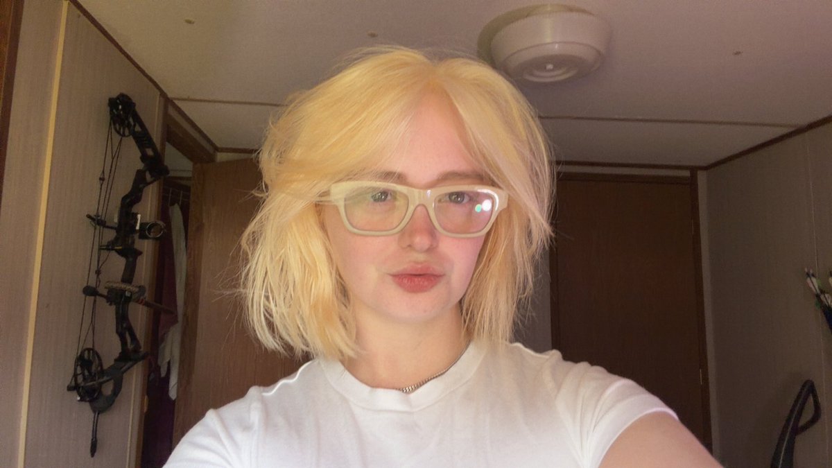 Annie Archer tweet media