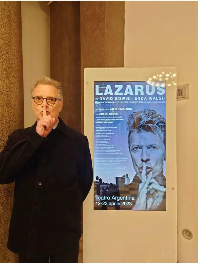 DavidBowieGlam's tweet image. Robert Fox, Producer of Lazarus, has died. Age 73. RIP. #DavidBowie