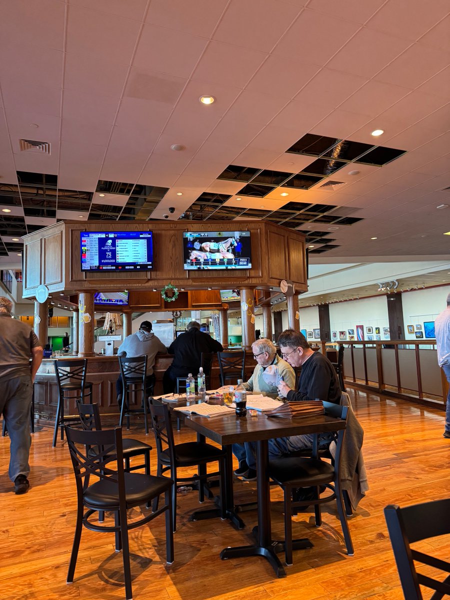 Dr Keeneland Dan tweet media