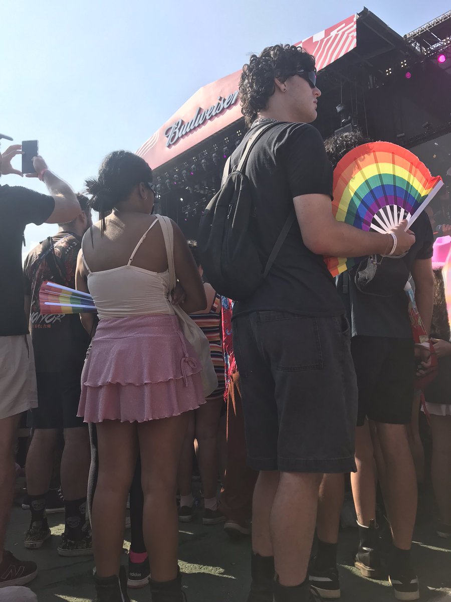 acervo sophie thatcher tweet media