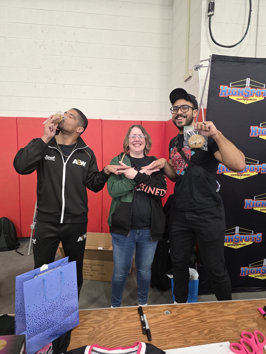 Theresa Chesney tweet media