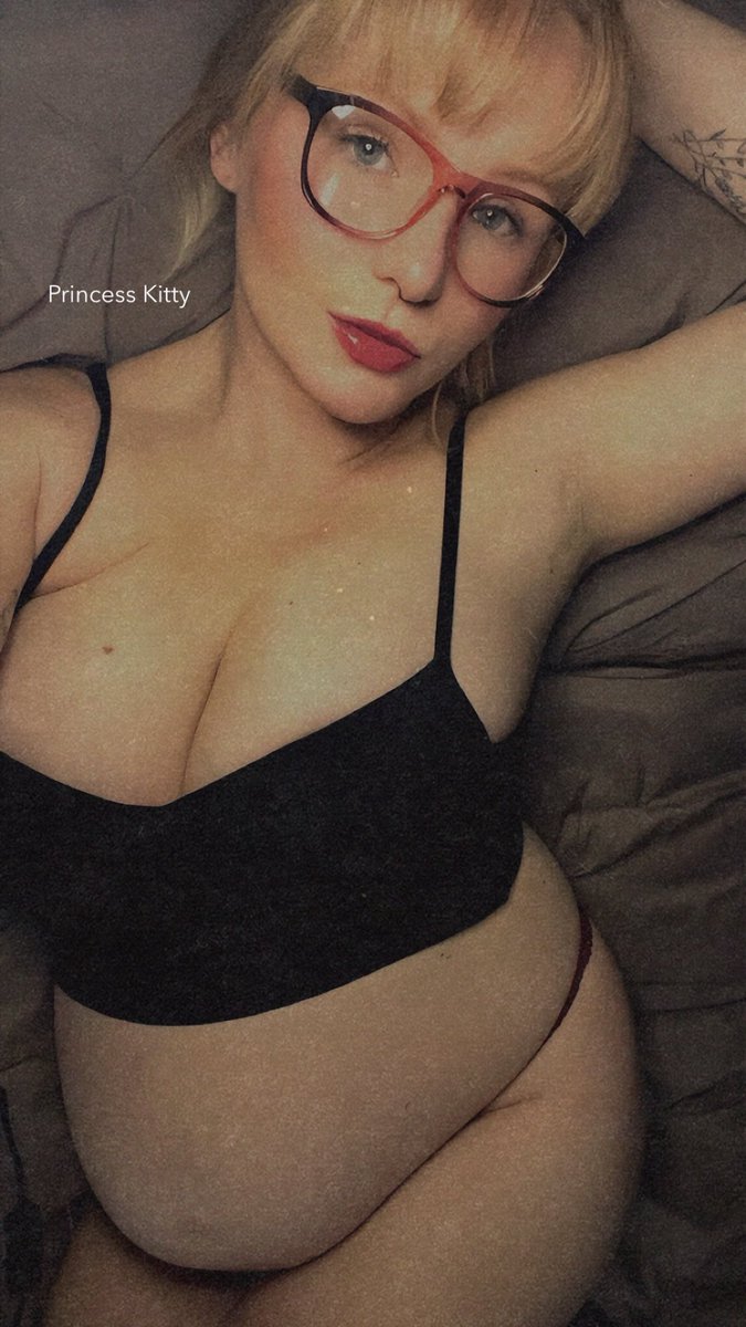 𝒫𝓇𝒾𝓃𝒸𝑒𝓈𝓈 𝒦𝒾𝓉𝓉𝓎👑✨ tweet media