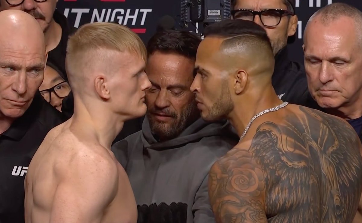 Main Card Minute tweet media