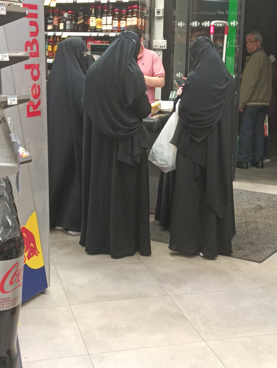 patrocinio ausín tweet media