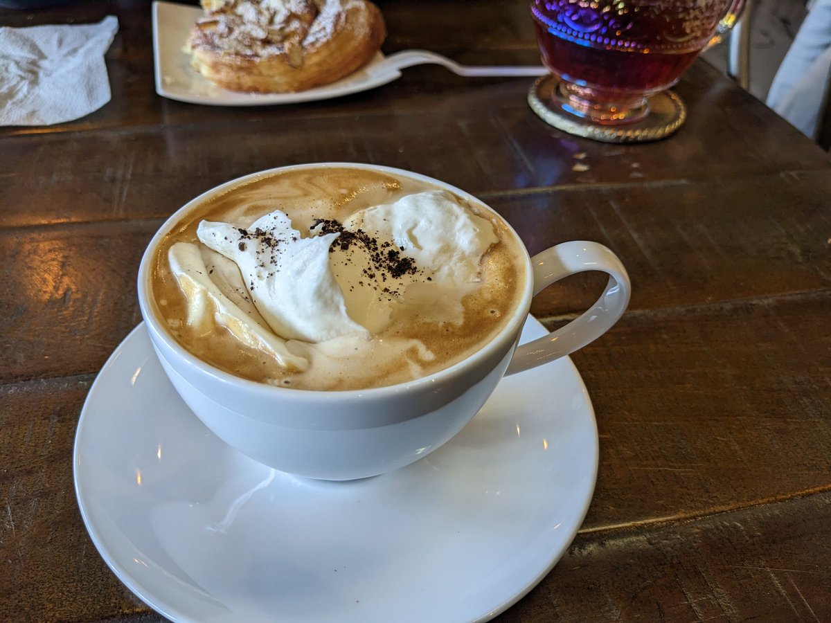 𝙲𝚑𝚊𝚛𝚕𝚎𝚜 𝙲. 𝙼𝚊𝚗𝚗 tweet media