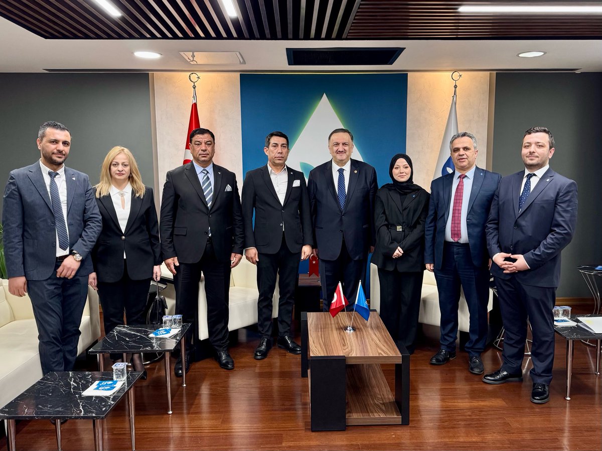 📌 DEVA PARTİSİ

Anavatan Partisi Genel Merkezi olarak, Ramazan Bayramı vesilesiyle DEVA Partisi heyetiyle gerçekleştirdiğimiz bayramlaşma programı; Genel Başkan Yardımcımız ve Teşkilat Başkanımız Sayın Ekrem Tüzün başkanlığındaki ziyaret heyetimiz ile Genel Başkan Yardımcımız ve