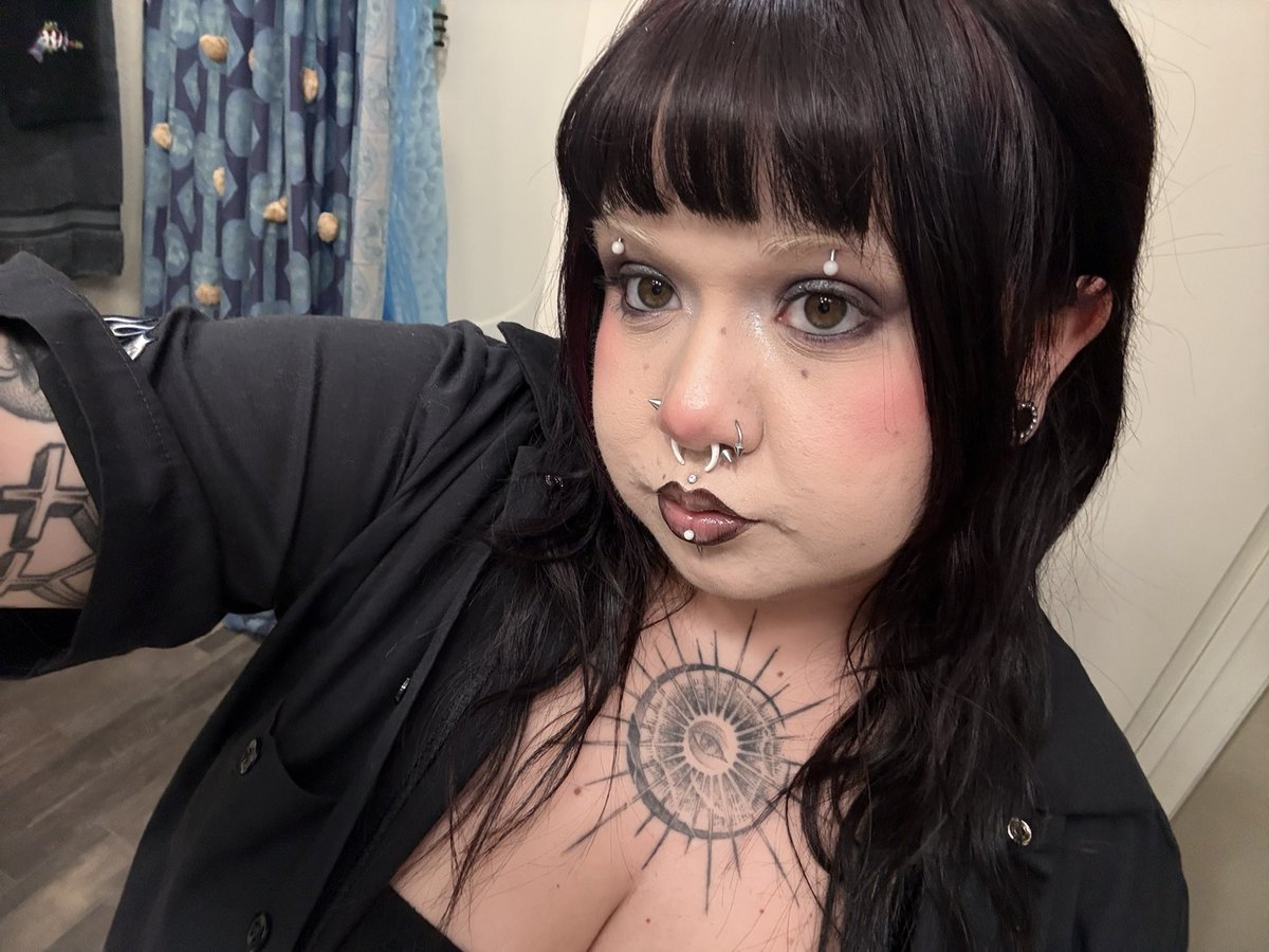 𝕭𝖚𝖌 🫀 tweet media