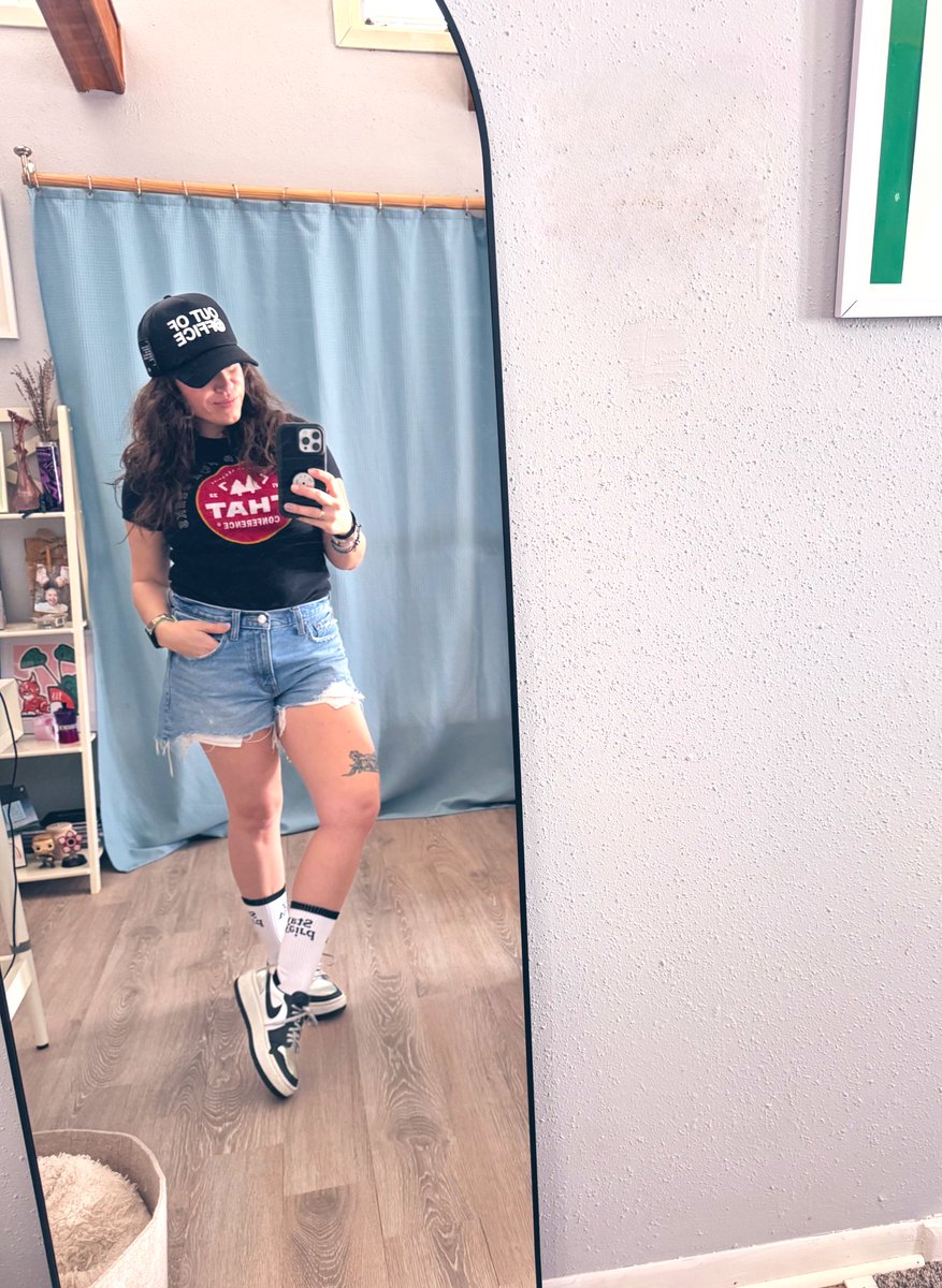 Roxy Rodbeck tweet media