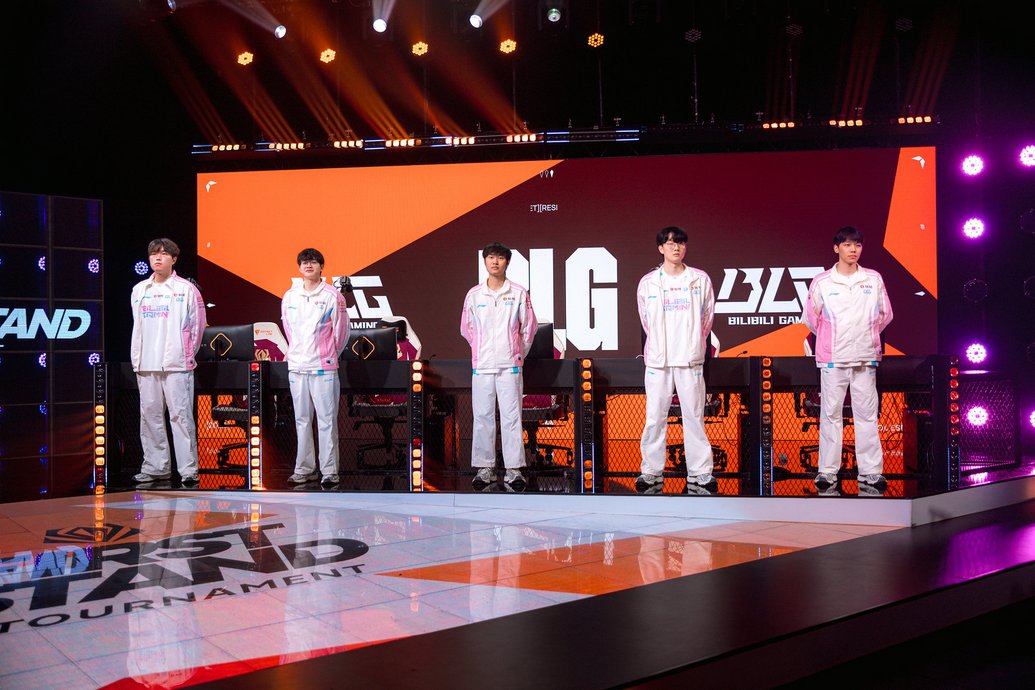 LPL English tweet media