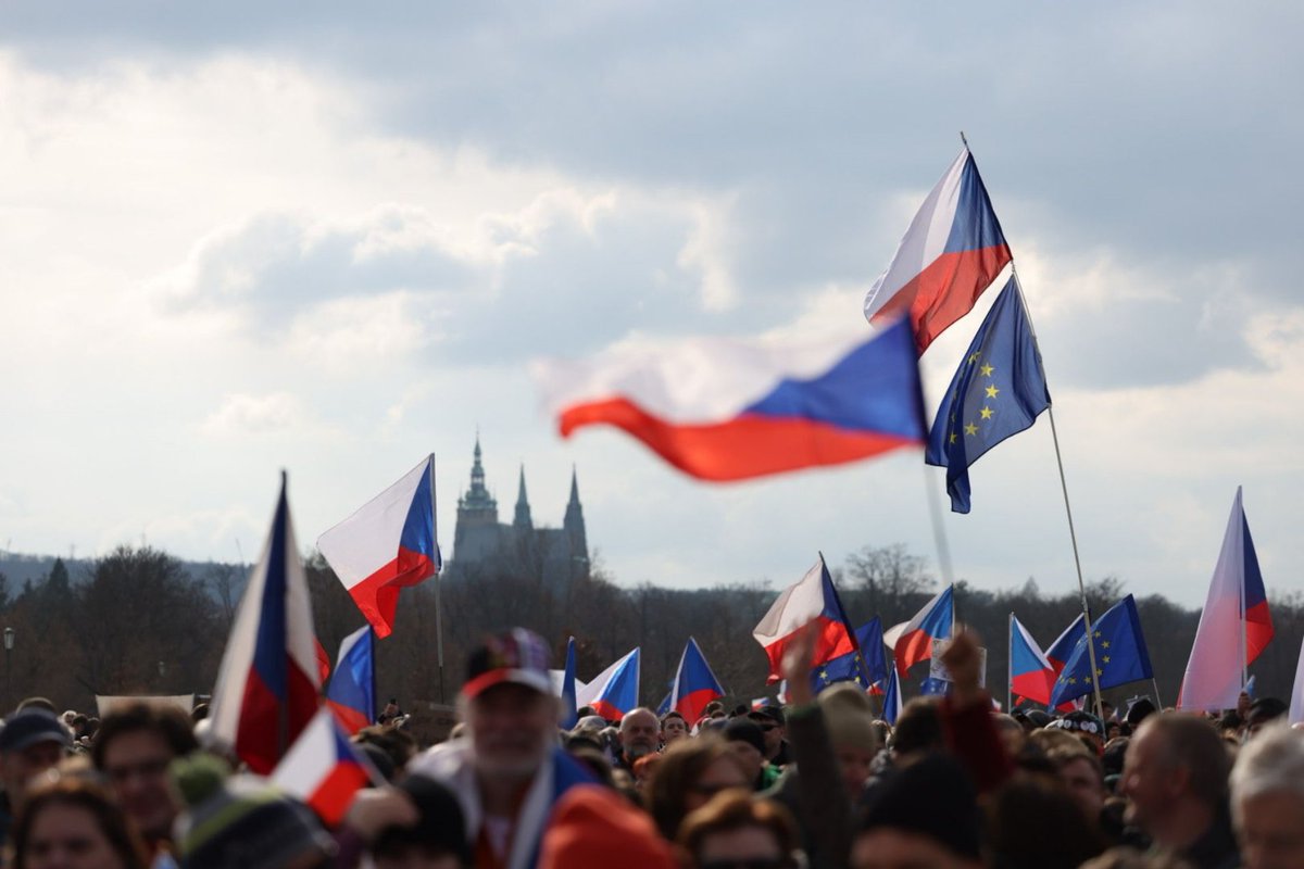 Texttuber tweet media