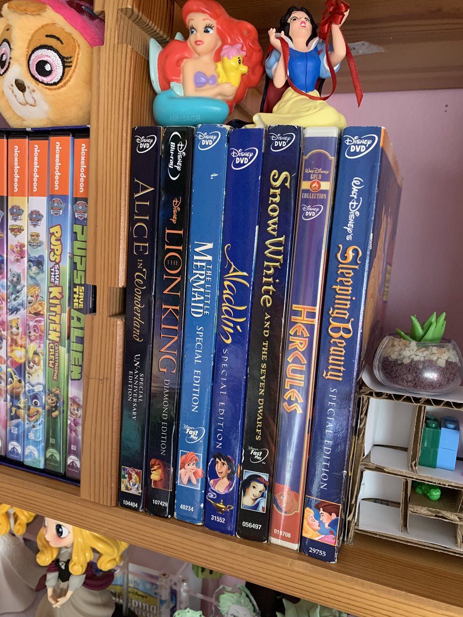 naughty little lady tweet media