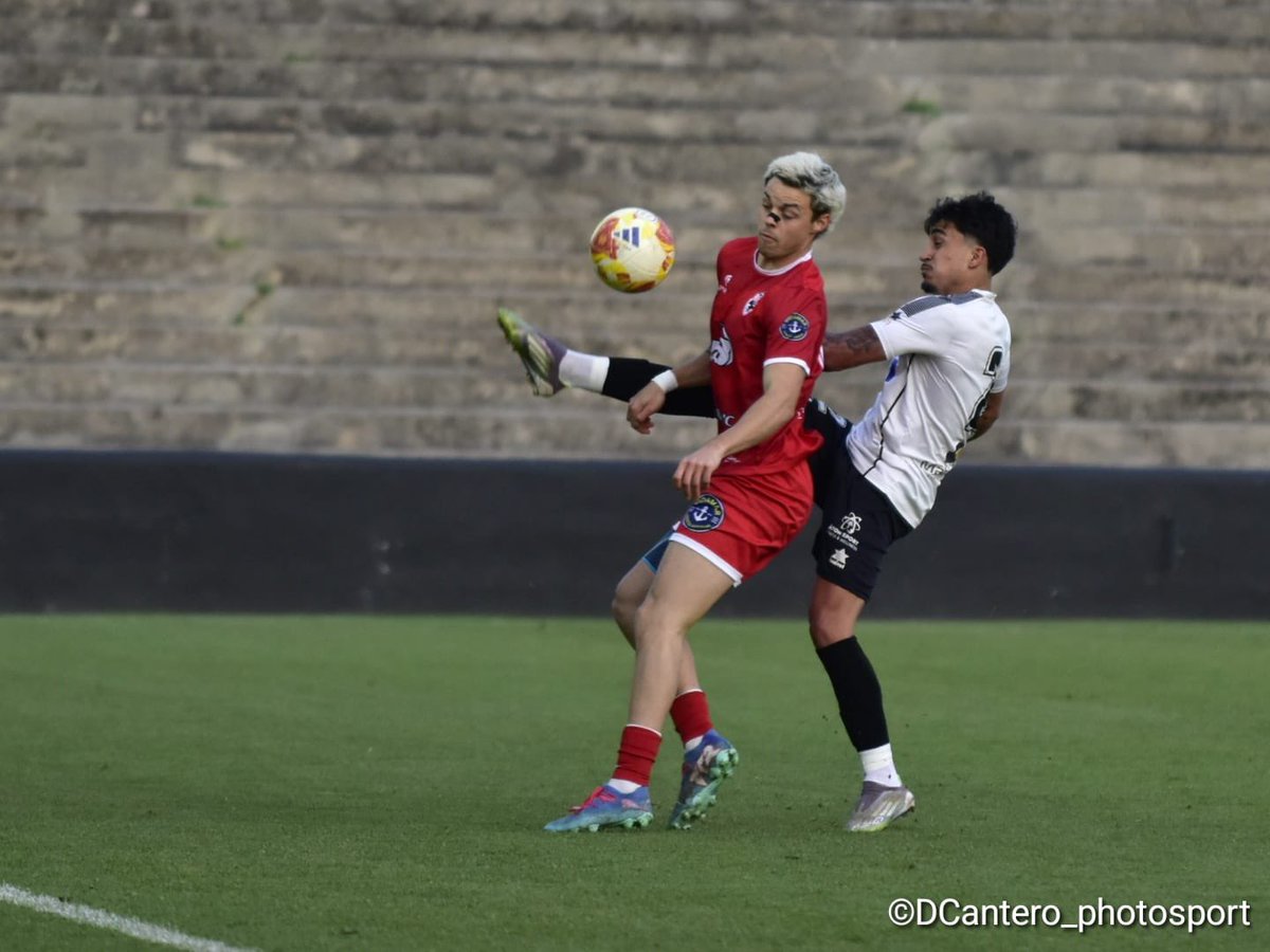 CE Constància tweet media