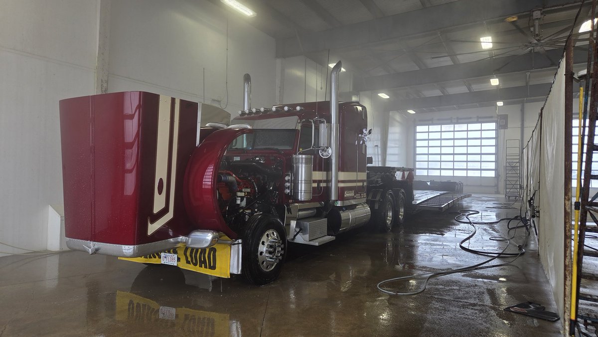 The Grand Sask trucker tweet media