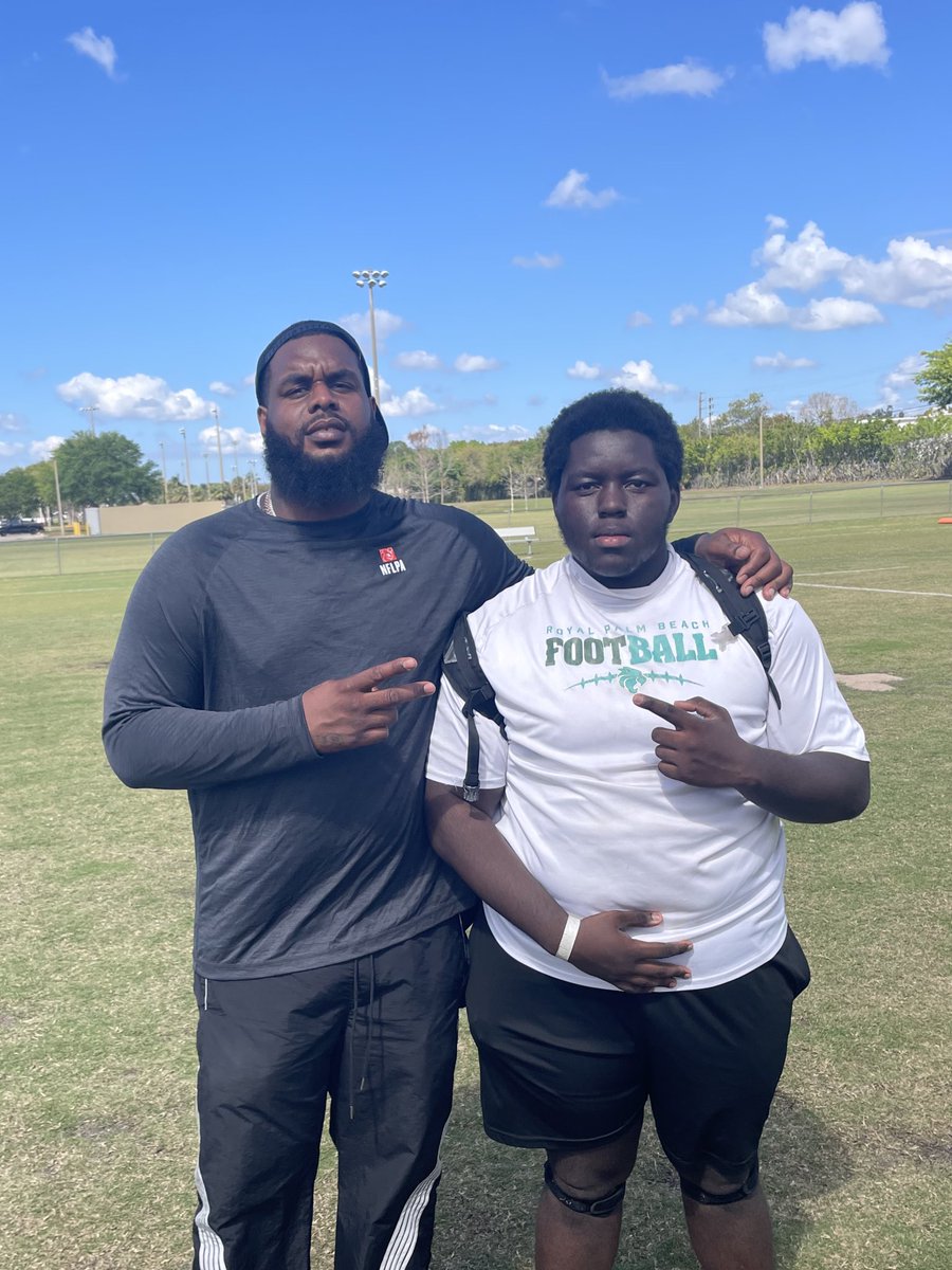 Alex Dubois tweet media