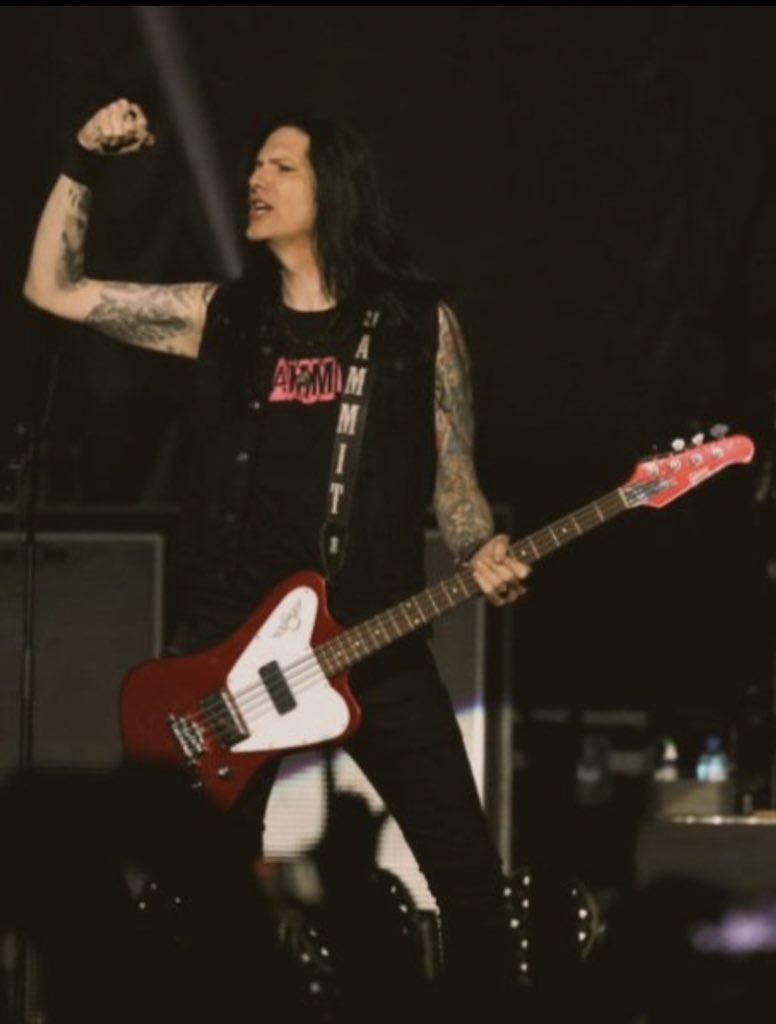 AgentRoyale's tweet photo. New TODD KERNS DAMMITWEAR by AGENT ROYALE ✌️♥️ Don’t just wear it, Rock it! FREE GUITAR PICK with every purchase ⚡️@todddammitkerns @AgentRoyale #slash #toddkerns #share #madeincanada #toronto  #november #blackfriday #smkc #gypsy #tarot #dammit #Canada #canadian #LasVegas #tshirt #nft #horrortees #December #rockit #italy    #Italia @Slash