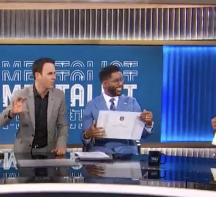 Cash 🪬 tweet media