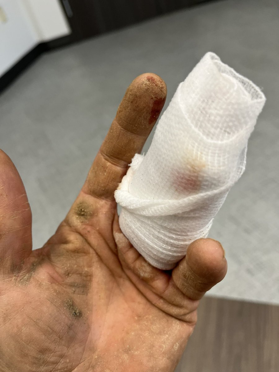 cemaxecuter tweet media