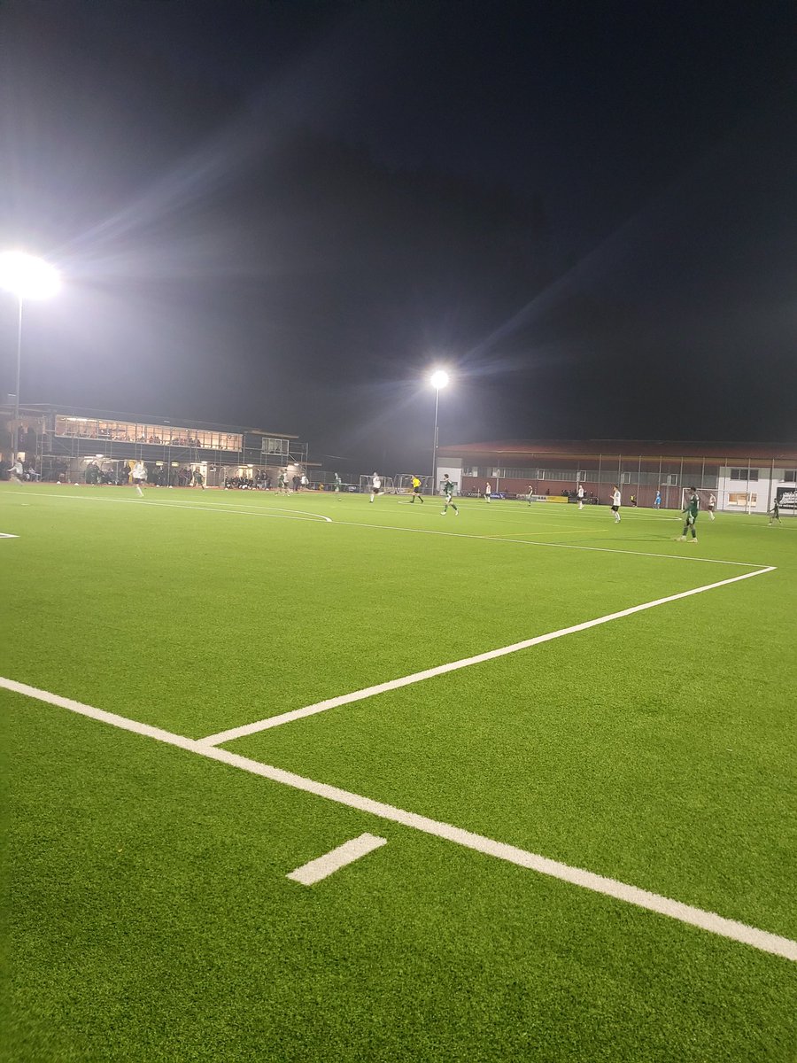 isi 🧜♀️ tweet media