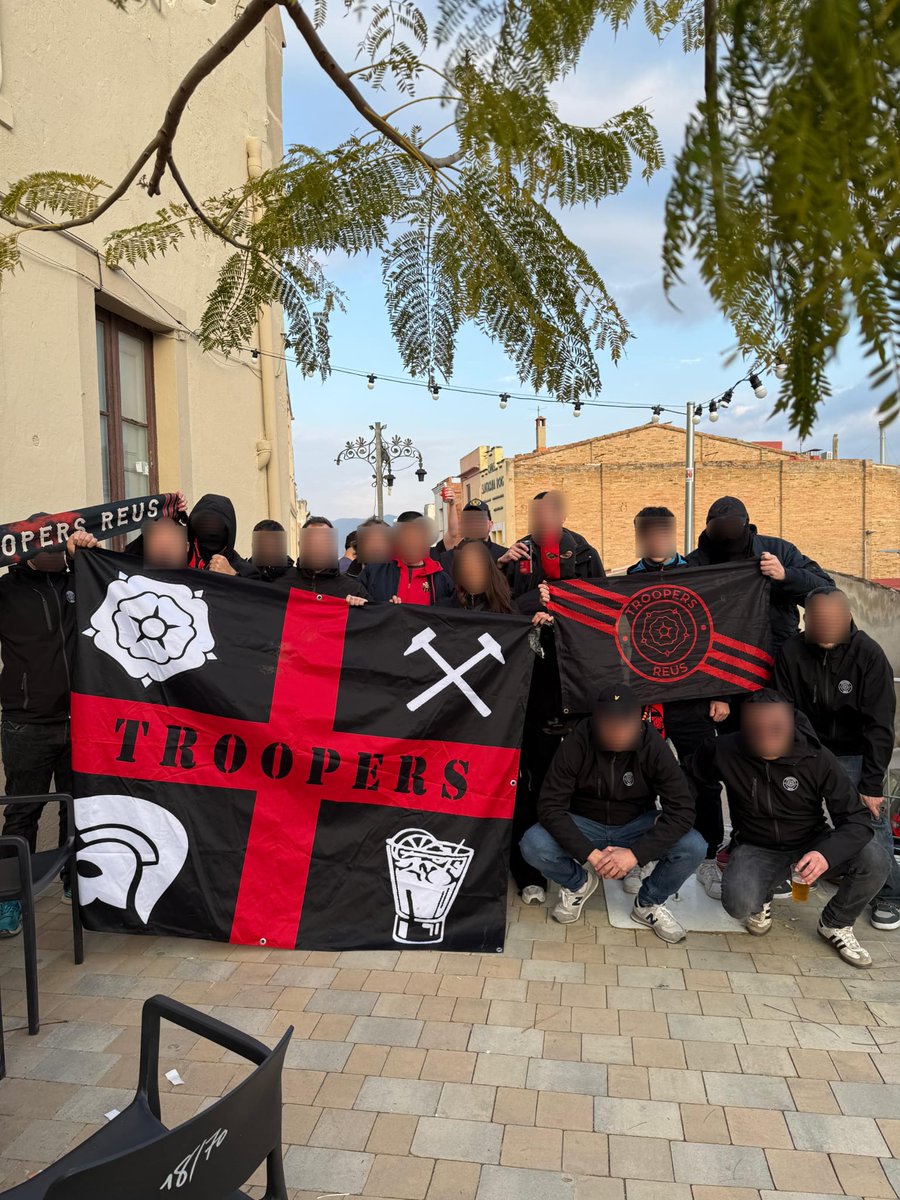 Dijous presents a la copa.
Ara mes que mai 
Força Reus ✊