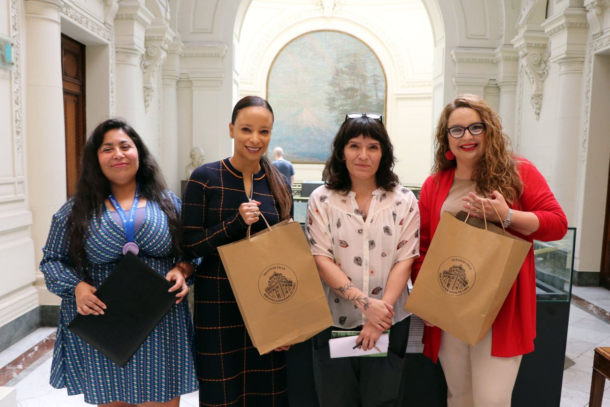 Biblioteca Nacional tweet media