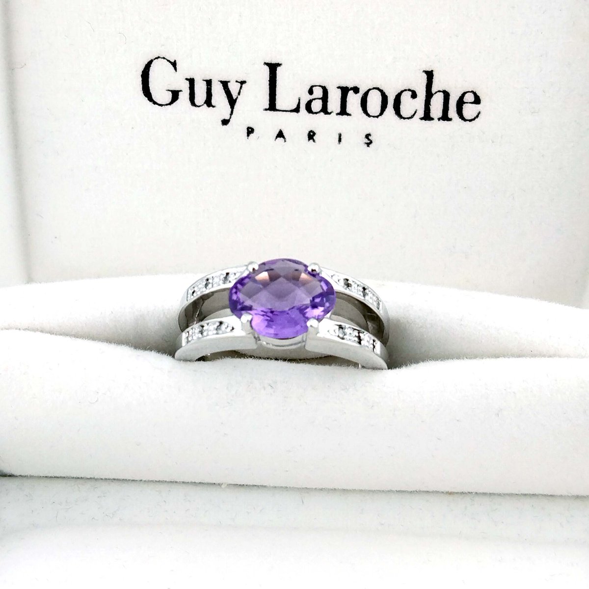 SoChicFinds tweet media