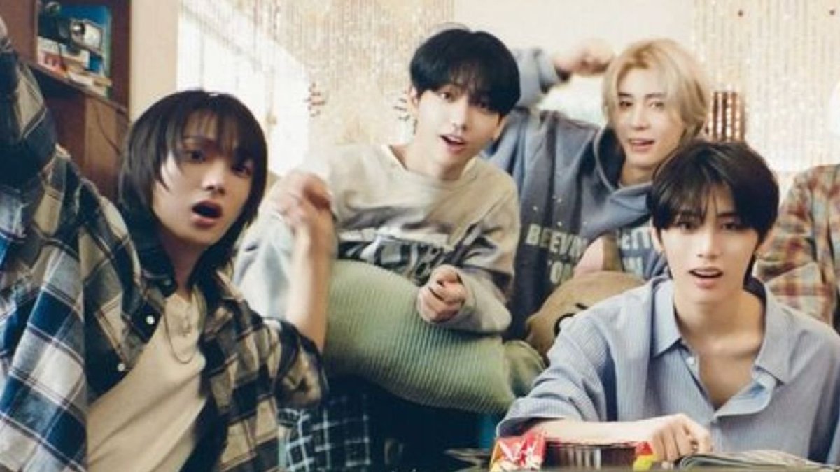 금붕어 tweet media