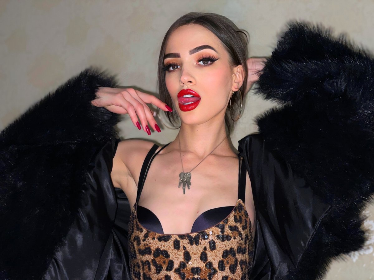 Aliena Moore | FinDom tweet media