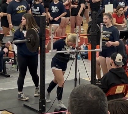 Fallynschocke29's tweet photo. Loved the grind of powerlifting this winter and getting stronger every week. Now it’s time for softball season, but the strength work doesn’t stop. 
Squat-185
Deadlift-195
Bench-85
#powerlifting #softball #turnin2 https://t.co/hlvtAxYjva