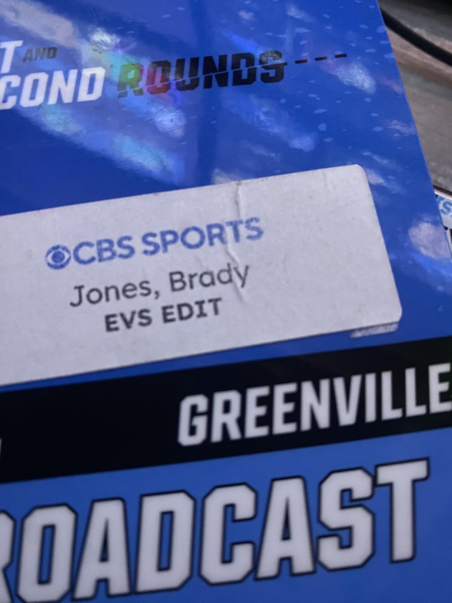 Bezu Halliwell tweet media