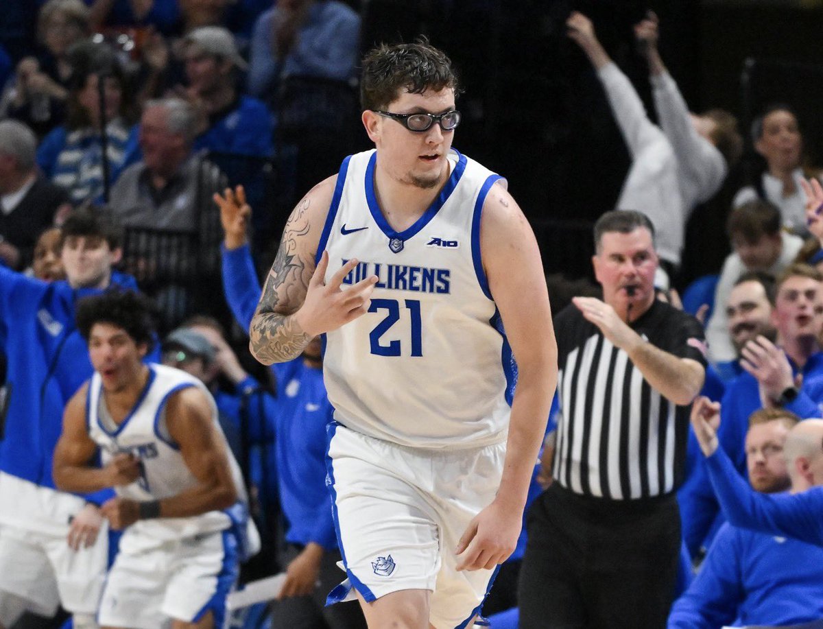 Bussin' With The Boys tweet media