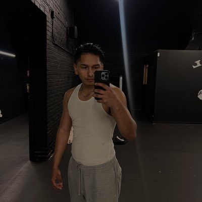 daviid_samuell's tweet photo. #NewProfilePic https://t.co/LDqn9N3oA6