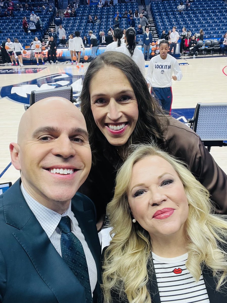 Holly Rowe tweet media