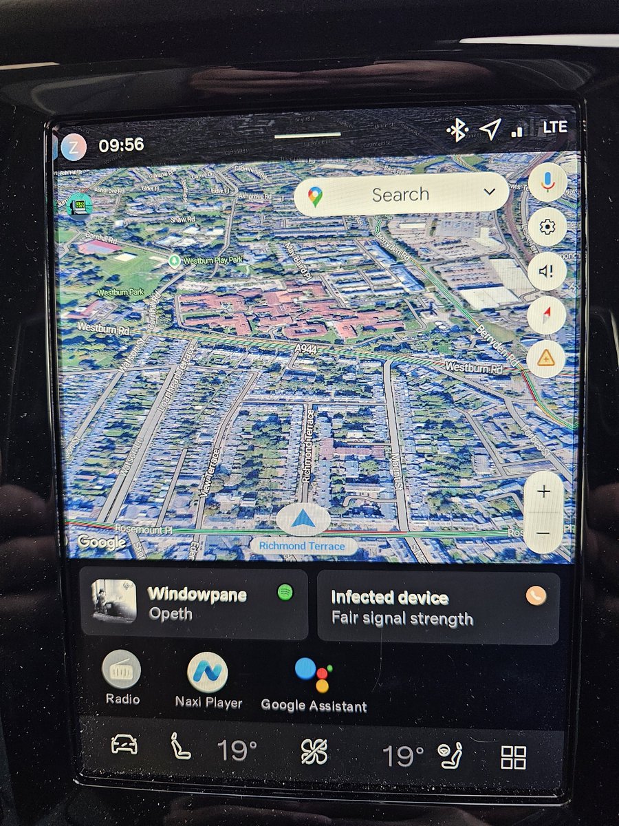 TeslaXander tweet media