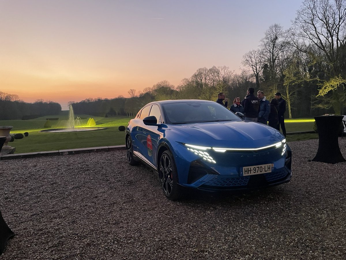 𝑩𝒐𝒓𝒊𝒔 𝑫𝒂𝒖𝒃𝒆 tweet media