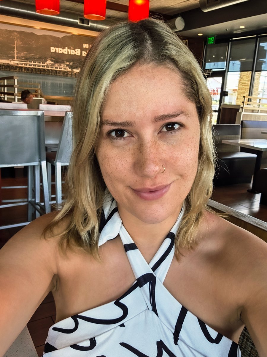 Alexxx Hart 🥇 Pegging Queen tweet media