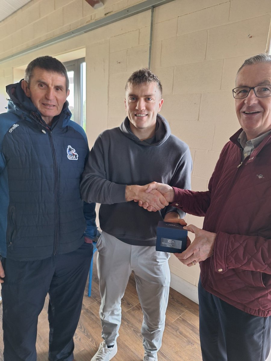 CLUB CLARE tweet media