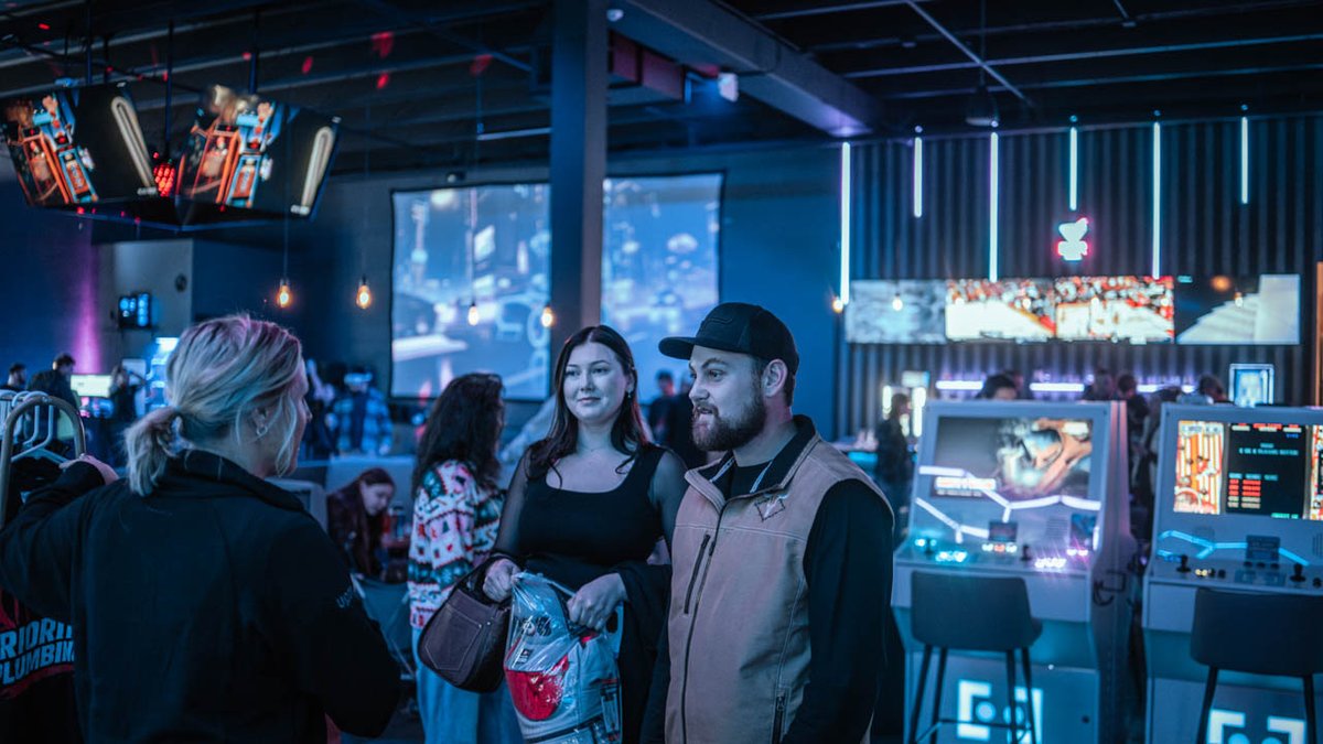 VR1 Arcade tweet media