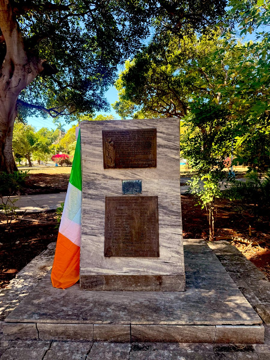 Daniel Lambert tweet media