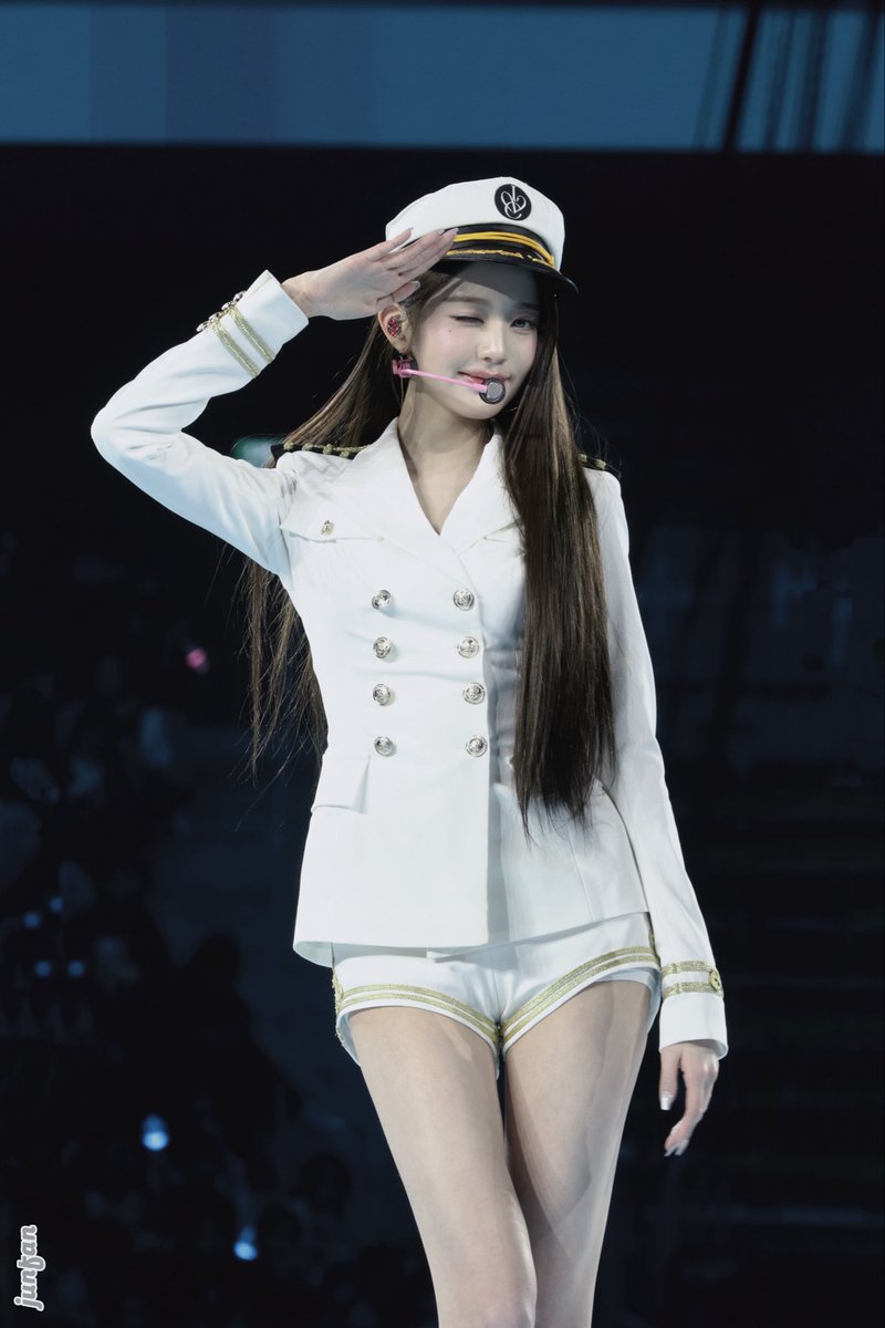 An Apple tweet media