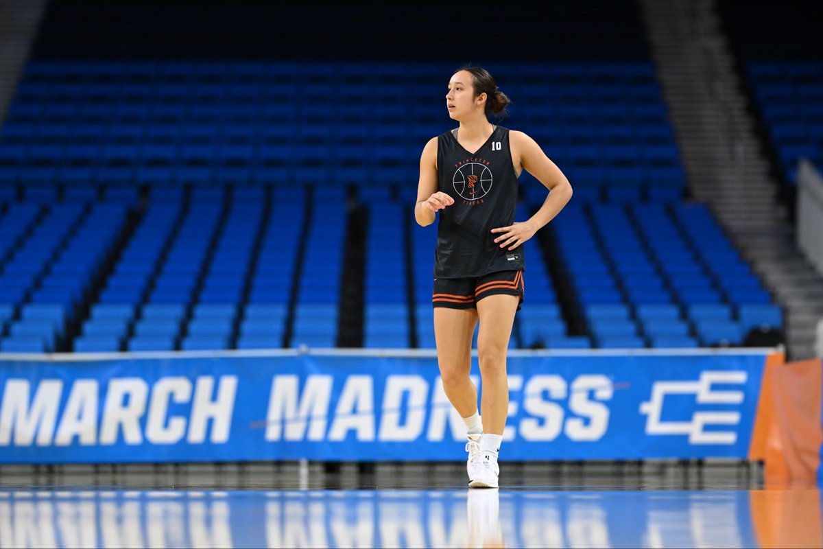 PrincetonWBB's tweet photo. shootaround - ✅

#GetStops 🐯🏀 https://t.co/asIogfmqkY